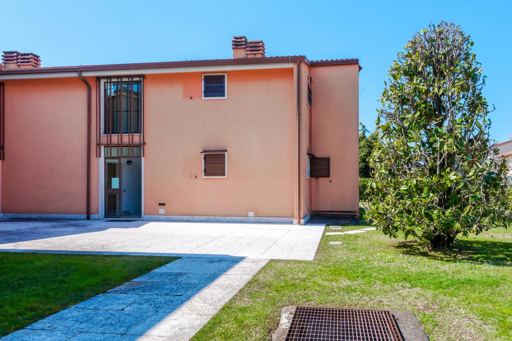 Apartments Blitz - Regarda Travel Lazise Kültér fotó